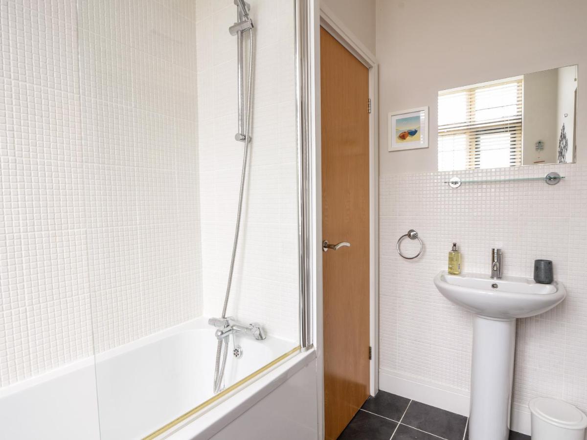 3 Coram Tower Apartamento Lyme Regis Exterior foto